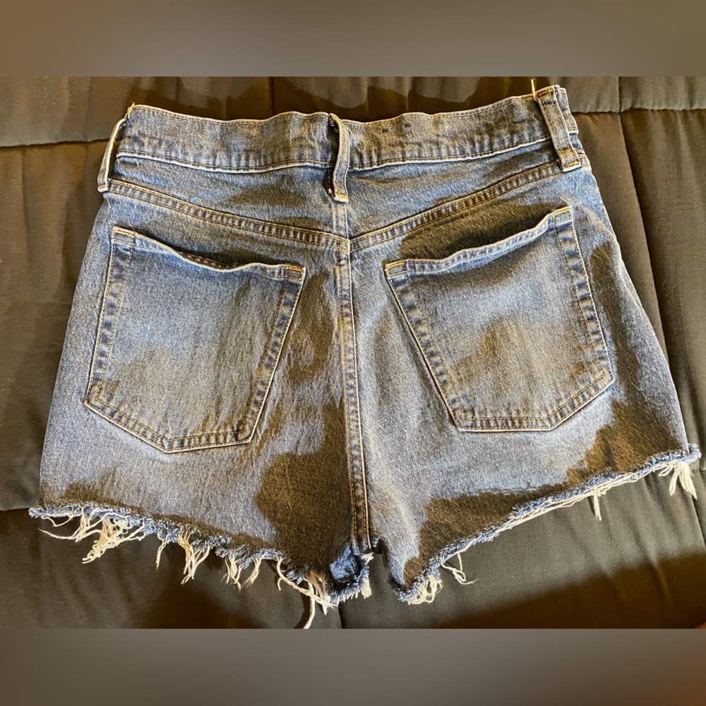 Gap Cheeky High Rise Shorts - Picture 2 of 7